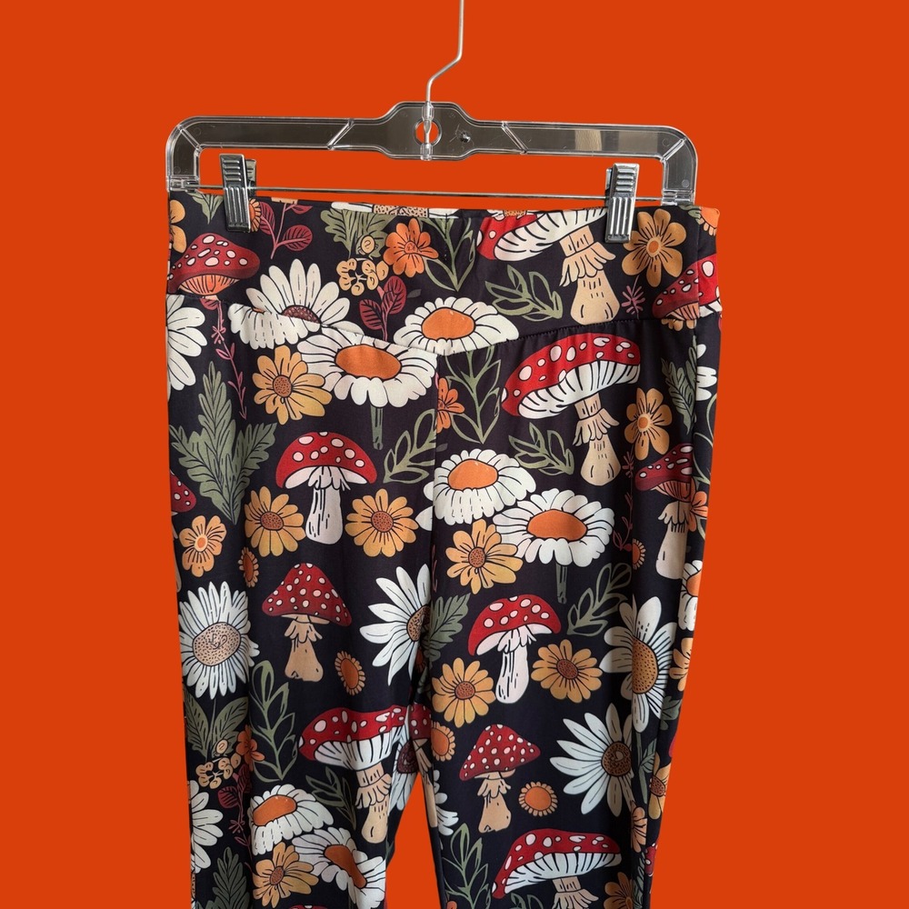 Retro Mushroom Daisy Print Flare Leg Pants Black 70s Style Stretchy Bell Bottoms - Picture 5 of 5